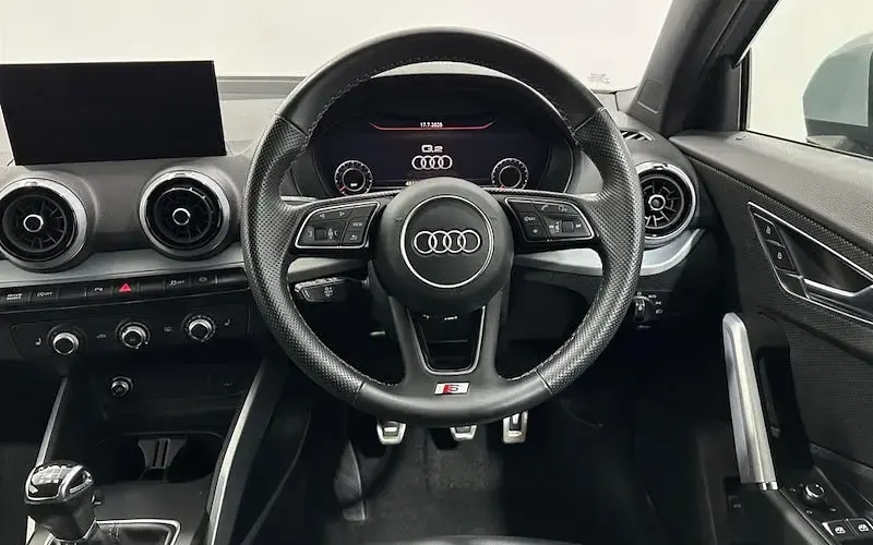 Used Audi Q2 S-Line 150 HP (110 kW) 2022 Grey SUV