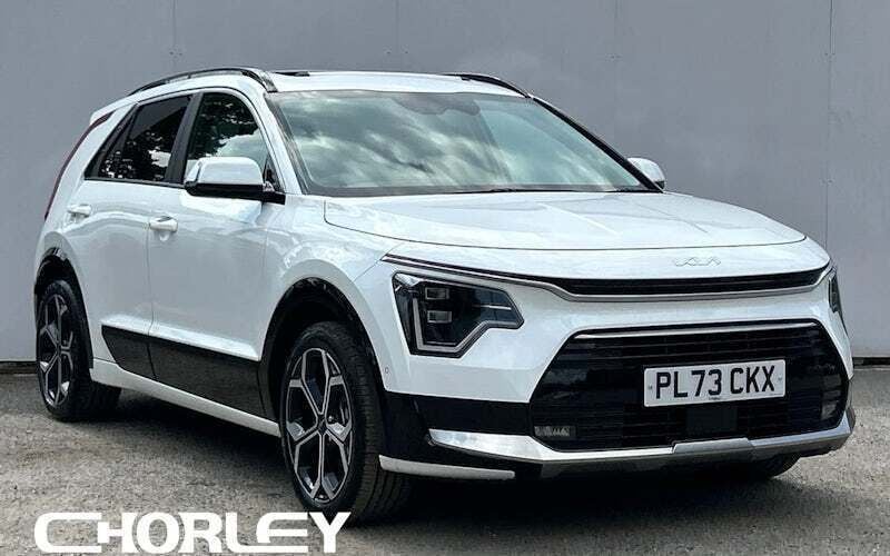 Used 2024 Kia Niro 4 SUV | £25,142 (Expensive) - Image 1/4