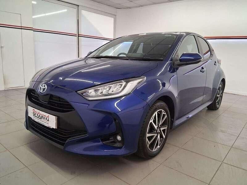 Used Toyota Yaris Hybrid Design 2022 Blue Hatchback