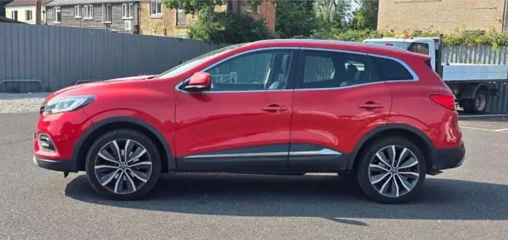 Used Renault Kadjar Version S 2019 Red SUV