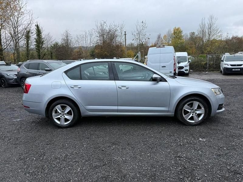 Used Skoda Octavia 115 HP (84 kW) 2020 Silver Hatchback