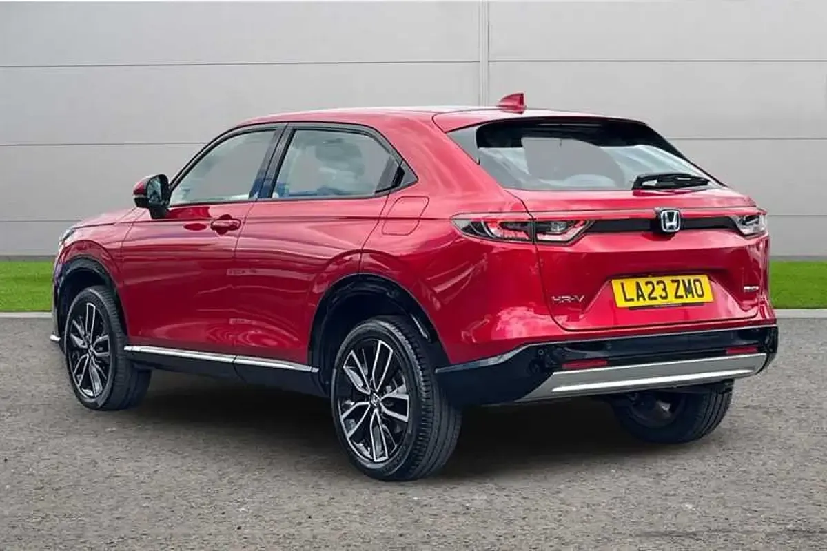 Used Honda HR-V Advance 131 HP (96 kW) 2023 Red SUV