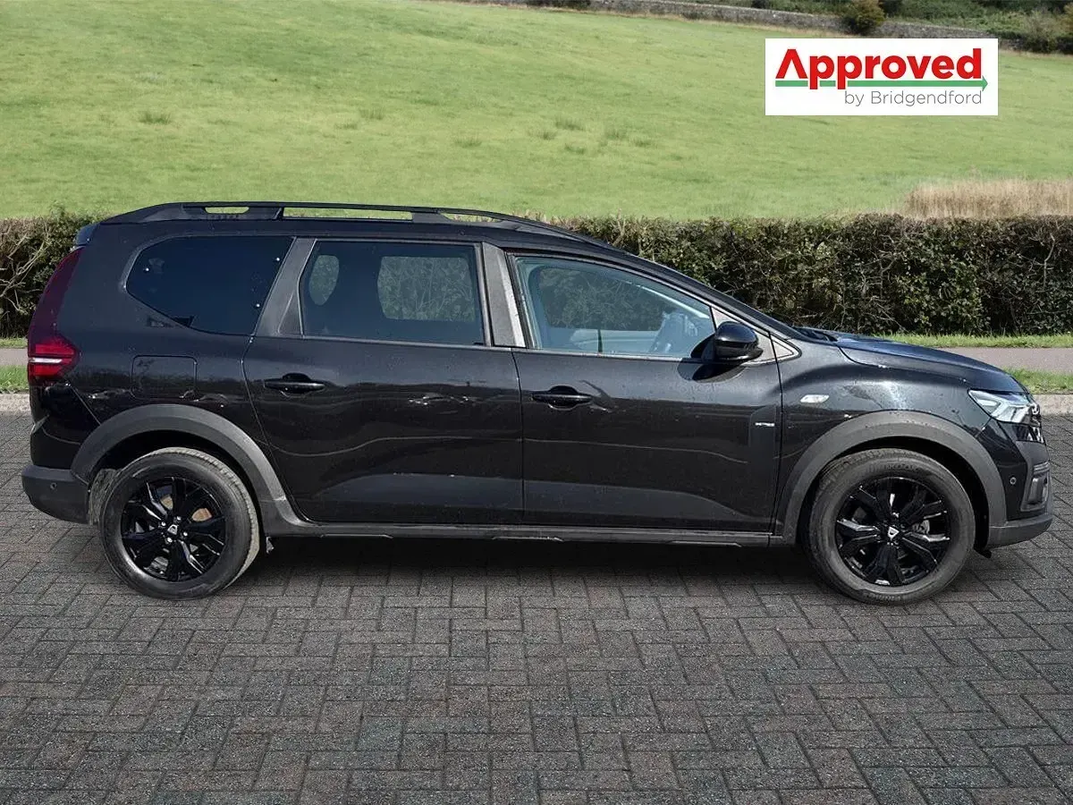 Gebraucht Dacia Jogger Extreme 110 PS (80 kW) 2022 Schwarz Van / Kleinbus