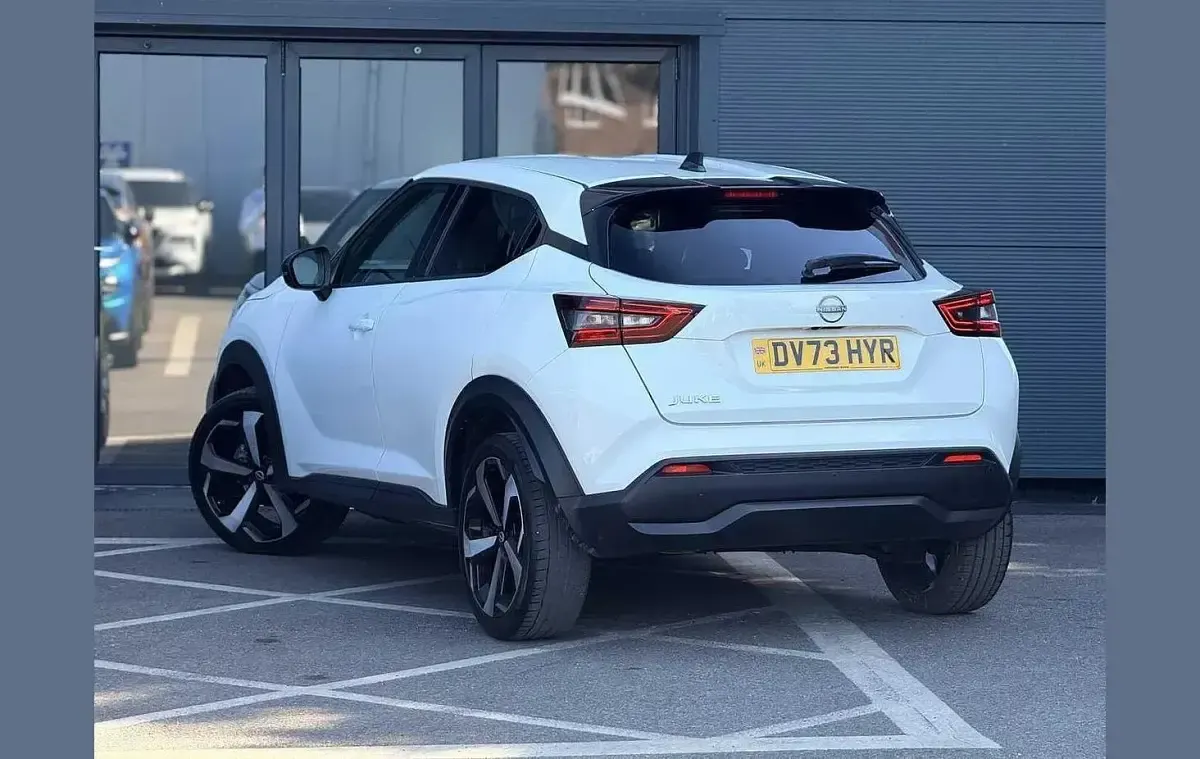 Used Nissan Juke Tekna 112 HP (82 kW) 2024 White SUV