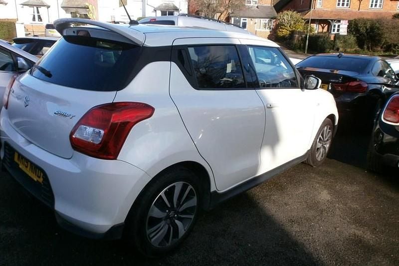 Used Suzuki Swift 2019 White Hatchback