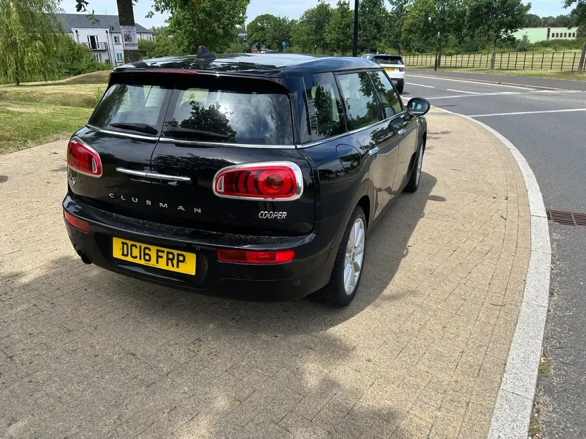 Used Mini Cooper Clubman 136 HP (100 kW) 2016 Black Estate