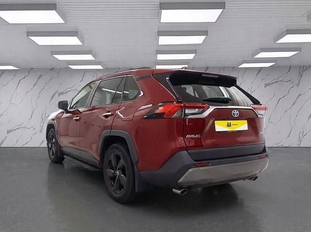 Used Toyota RAV4 222 HP (163 kW) 2019 Red SUV
