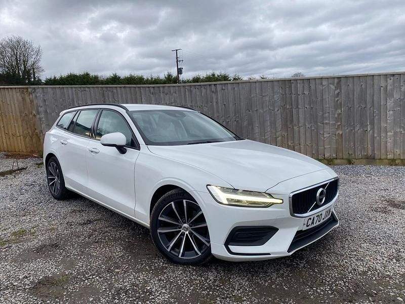Used Volvo V60 Momentum 163 HP (119 kW) 2020 White Estate