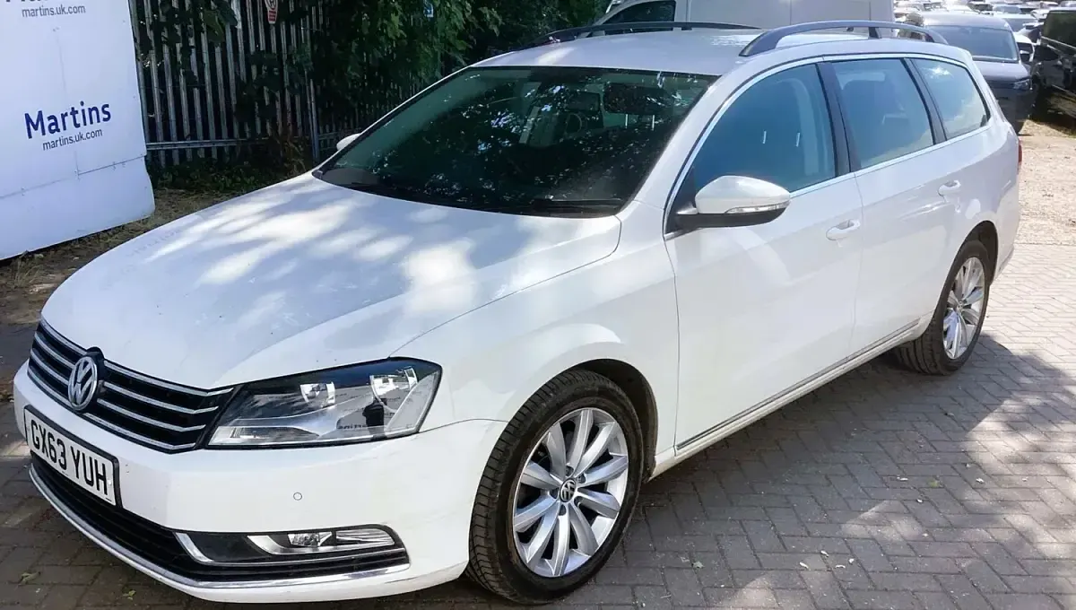Used VW Passat Highline 2013 White Estate