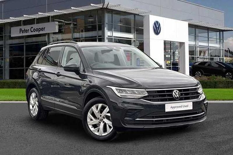 Grey Used 2022 VW Tiguan Life SUV | £19,993 (Fair price) - Image 1/4