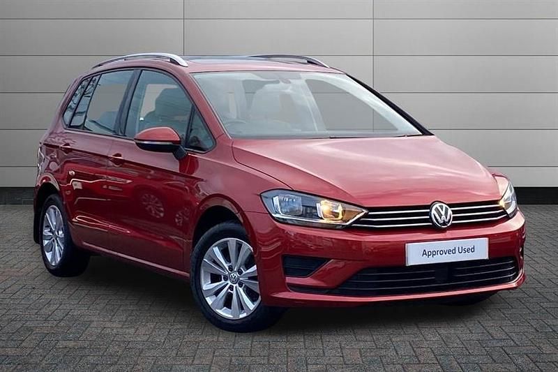 Aztec Used 2016 VW Golf VII SE Hatchback | £9,295 (Good price) - Image 1/3