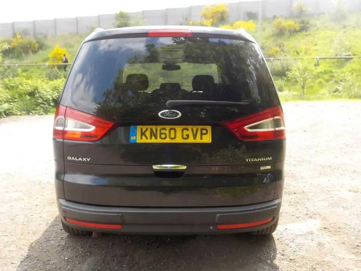 Używany Ford Galaxy Titanium X 163 KM (119 kW) 2010 Czarny Minivan
