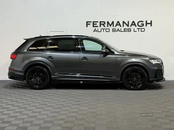 Used Audi Q7 S-Line 231 HP (169 kW) 2021 Grey SUV
