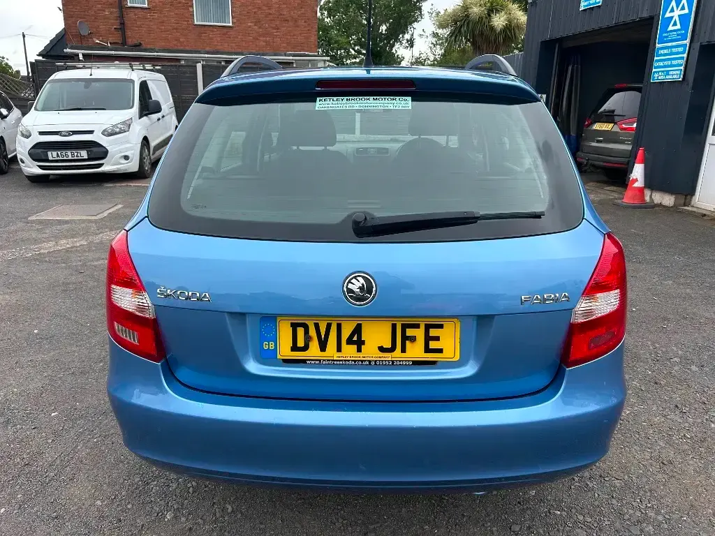 Used Skoda Fabia SE 2014 Blue Estate