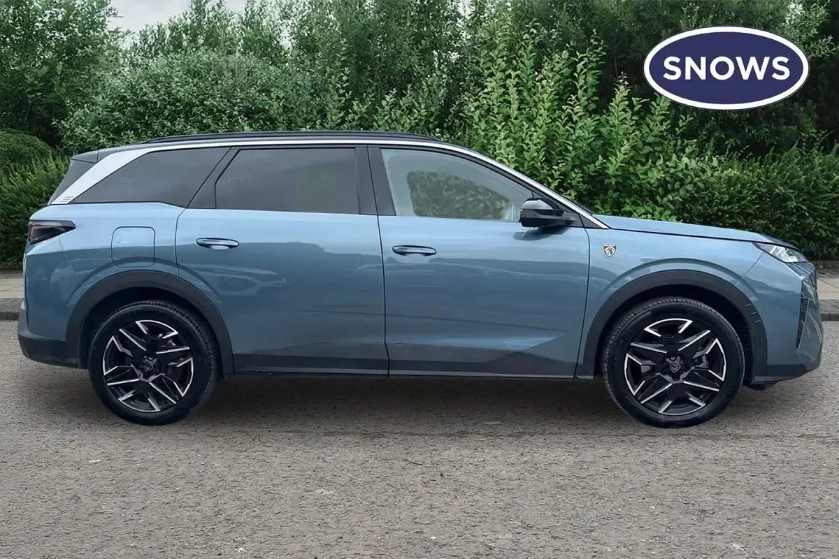 Used Peugeot 5008 GT 136 HP (100 kW) 2025 Blue SUV