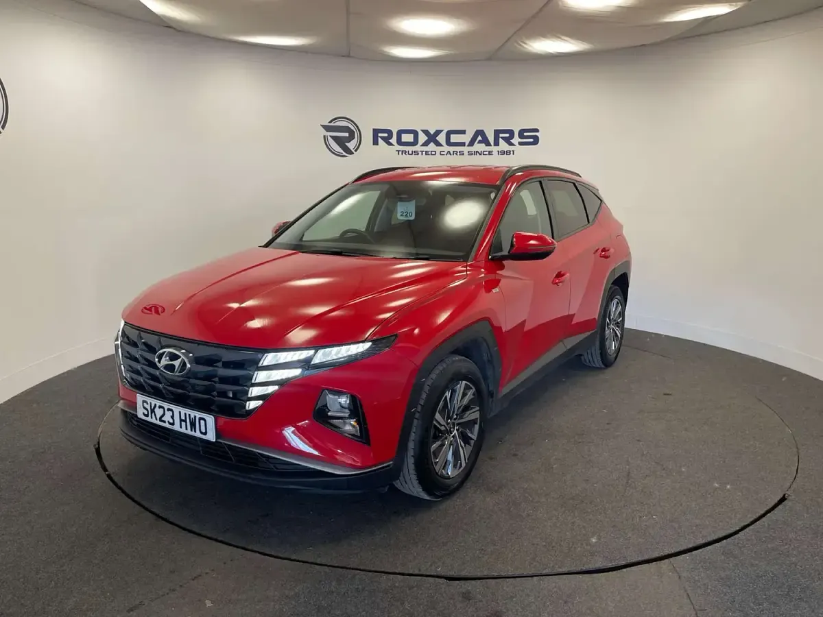 Used Hyundai Tucson SE 150 HP (110 kW) 2023 Red SUV