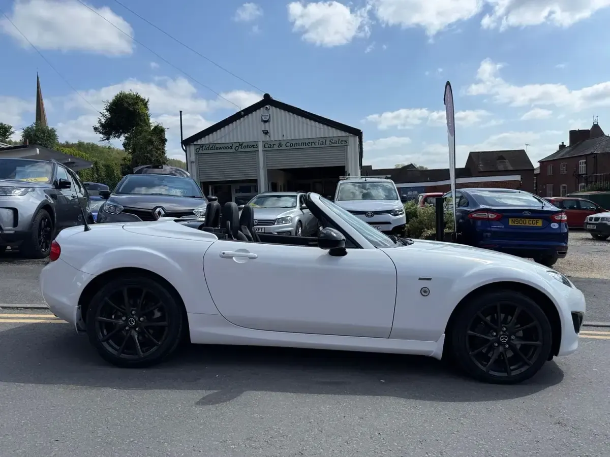 Usado Mazda MX5 Inclusive 160 CV (117 kW) 2012 Multicoloured Descapotable