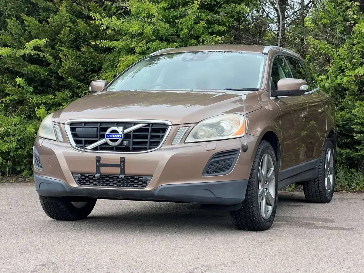 Used Volvo XC60 2013 Brown SUV