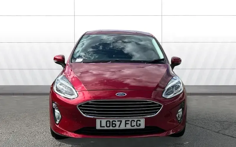 Begagnad Ford Fiesta Titanium 101 HK (74 kW) 2021 Halvkombi