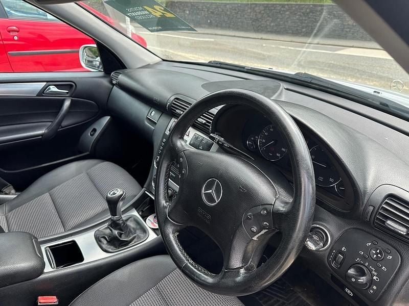 Used Mercedes C200 Avantgarde 2007 Silver Sedan