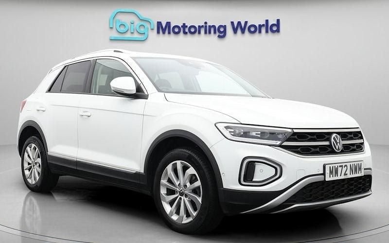 Used 2025 VW T-Roc Style SUV | £20,800 (Good price) - Image 1/4