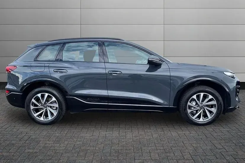Used Audi Q6 e-tron Sport 281 kW (383 HP) 2026 Grey SUV