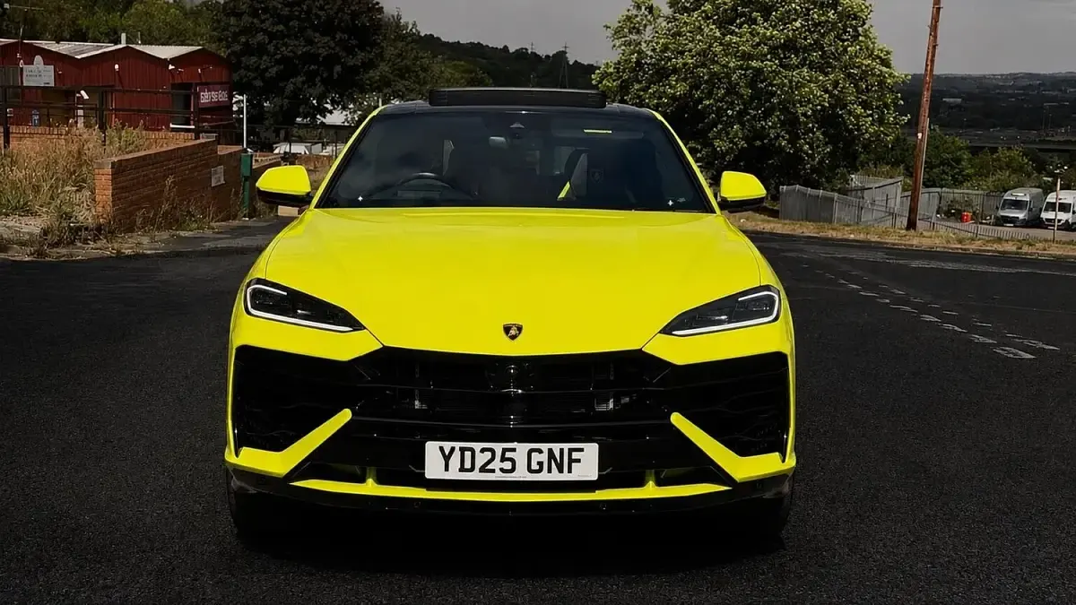 Used Lamborghini Urus 800 HP (588 kW) 2025 Green SUV