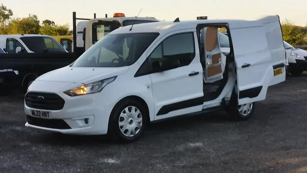 Used Ford Transit Connect Trend 120 HP (88 kW) 2022 White MPV
