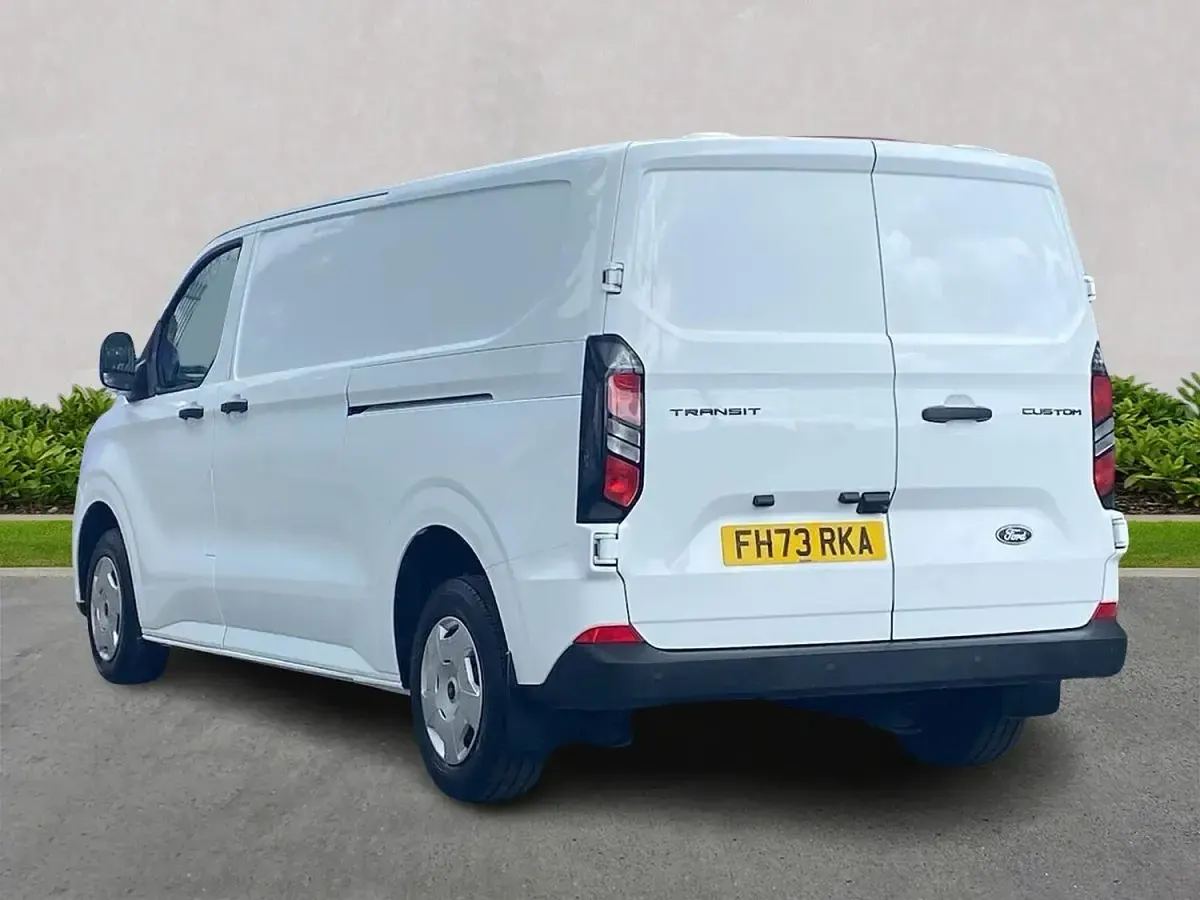 Used Ford Transit Custom Trend 2024 White Van