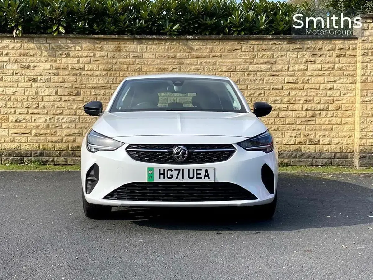 Used Vauxhall Corsa-e 98 kW (134 HP) 2022 White Hatchback