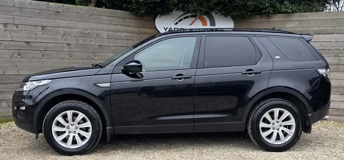 Used Land Rover Discovery Sport SE 187 HP (137 kW) 2015 Black SUV