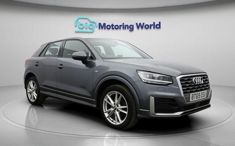 Used Audi Q2 S-Line 150 HP (110 kW) 2019 Grey SUV