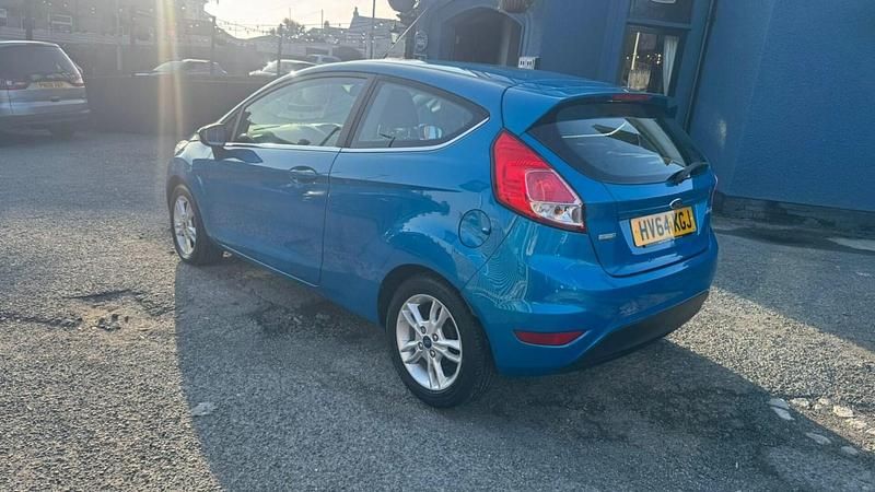 Used Ford Fiesta Zetec 2014 Blue Hatchback