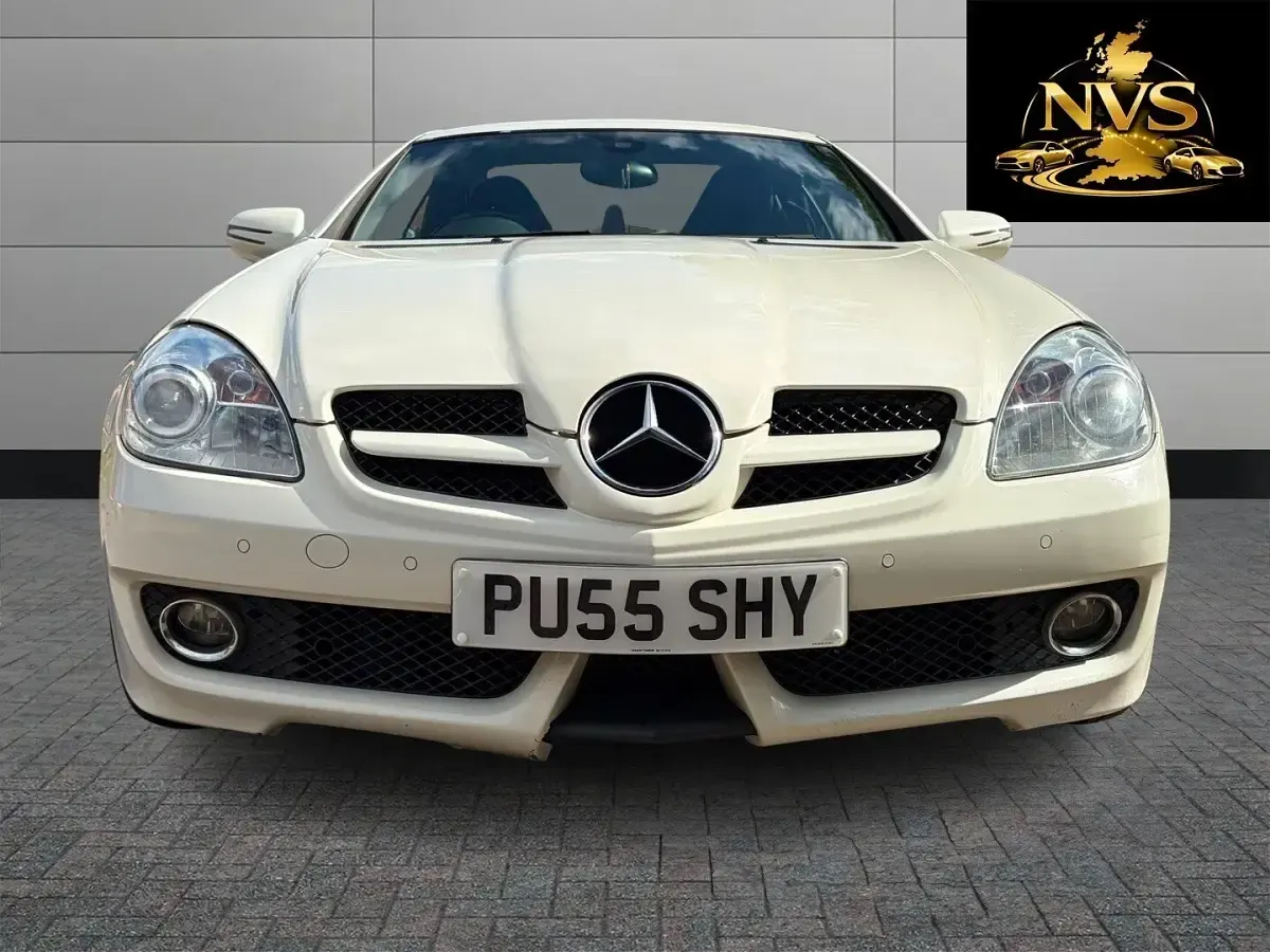 Used Mercedes SLK200 184 HP (135 kW) 2010 White Cabriolet