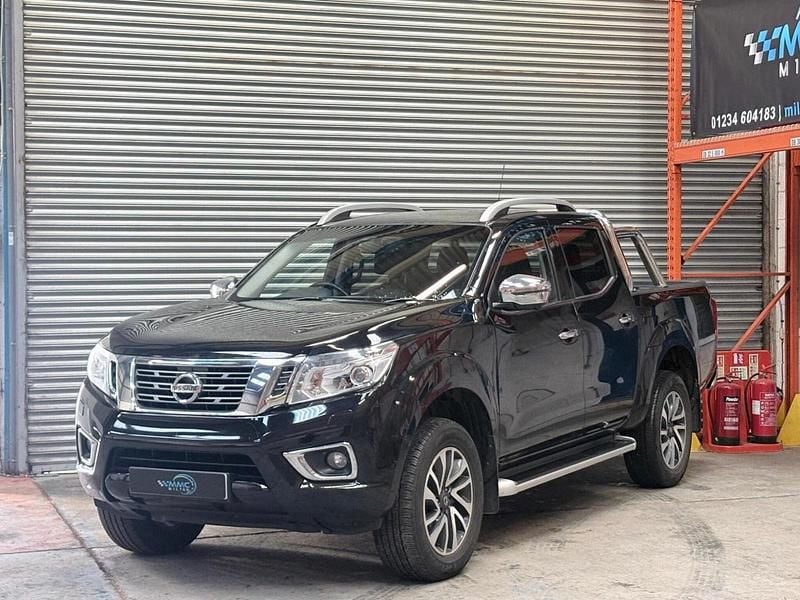Used Nissan Navara Tekna 2018 Black Pickup