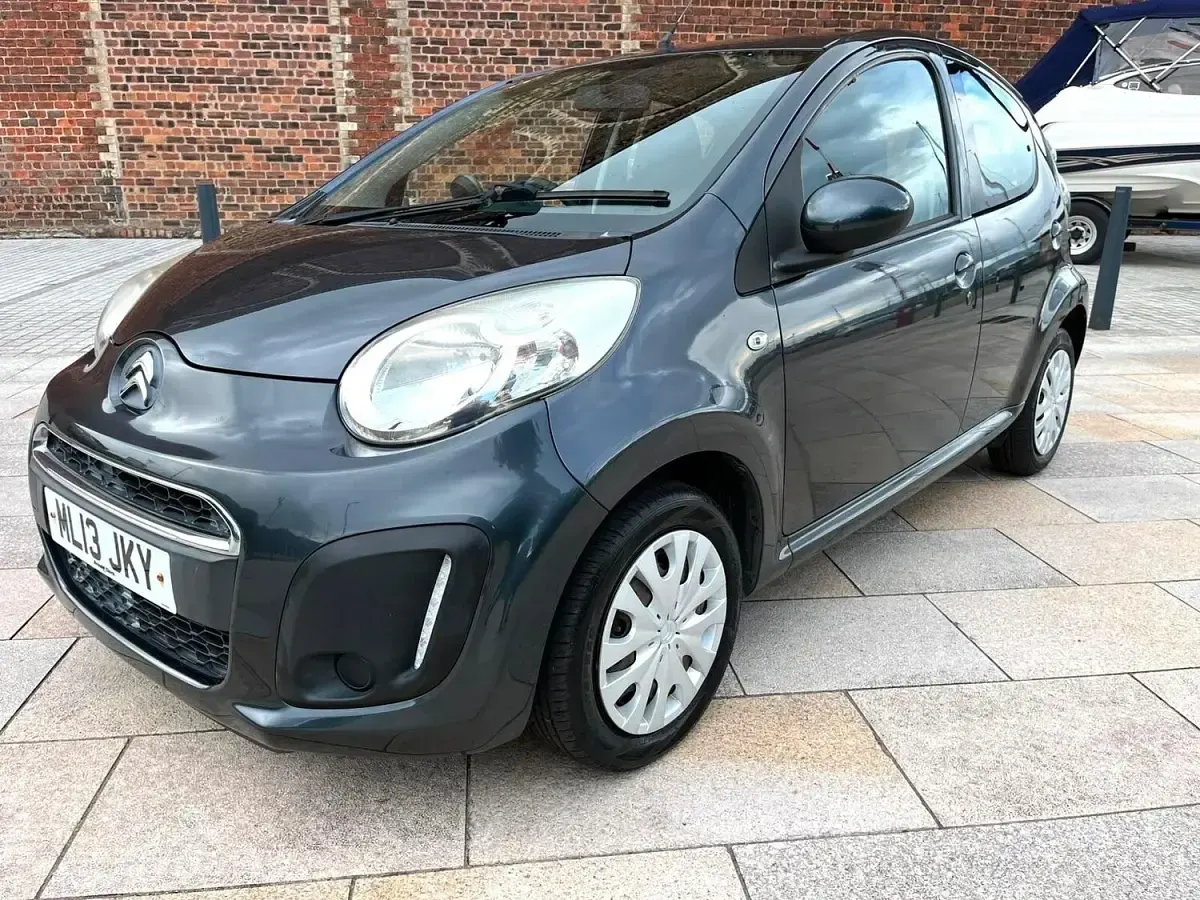 Used Citroën C1 VTR Sport 68 HP (50 kW) 2013 Grey Hatchback