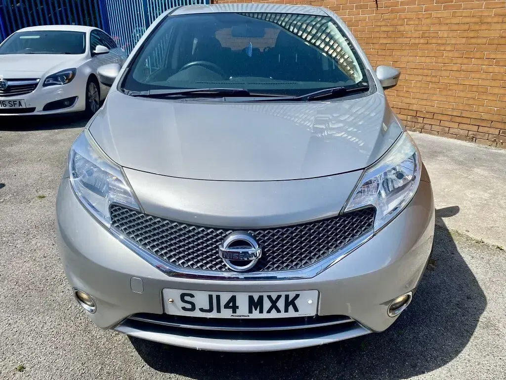 Used Nissan Note Acenta 80 HP (58 kW) 2014 Silver Hatchback