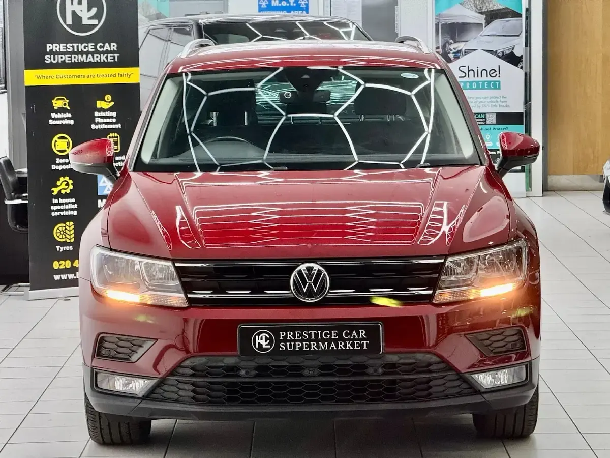 Used VW Tiguan SE 147 HP (108 kW) 2018 Red SUV