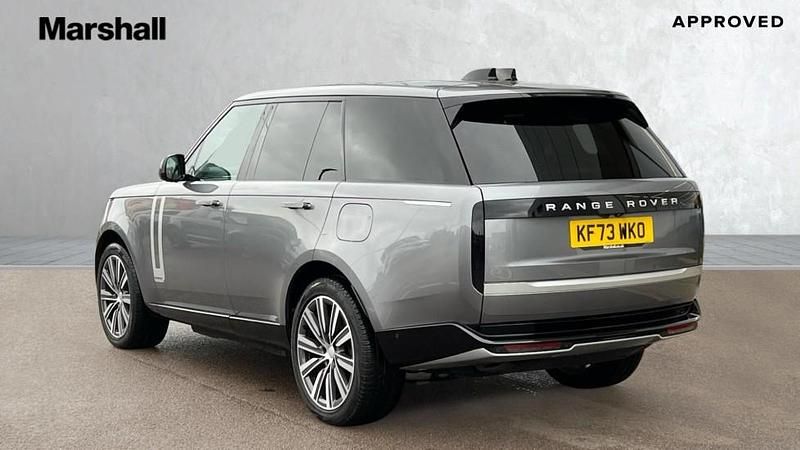 Used Land Rover Range Rover Autobiography 550 HP (404 kW) 2024 Metallic  eiger grey SUV