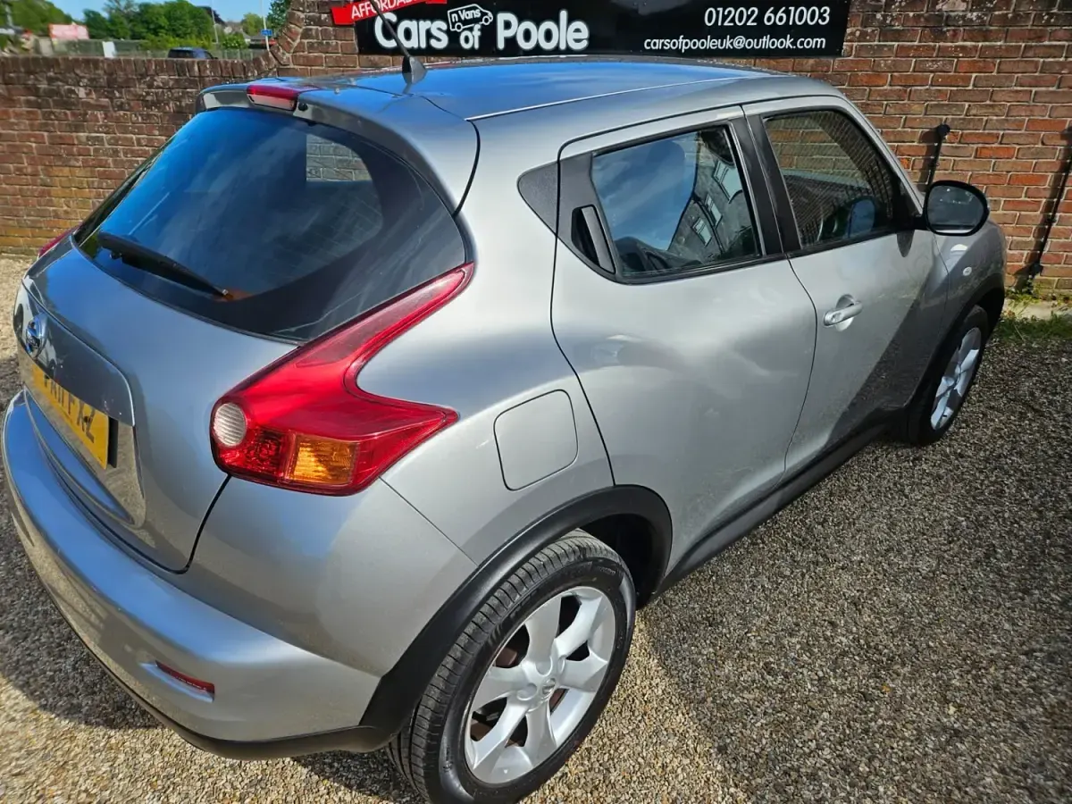 Usado Nissan Juke Acenta 2011 Prateado SUV