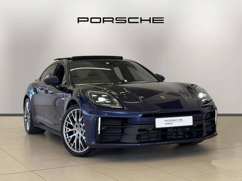 Gentian blue metallic Used 2024 Porsche Panamera Sedan | £77,750 (Fair price) - Image 1/4