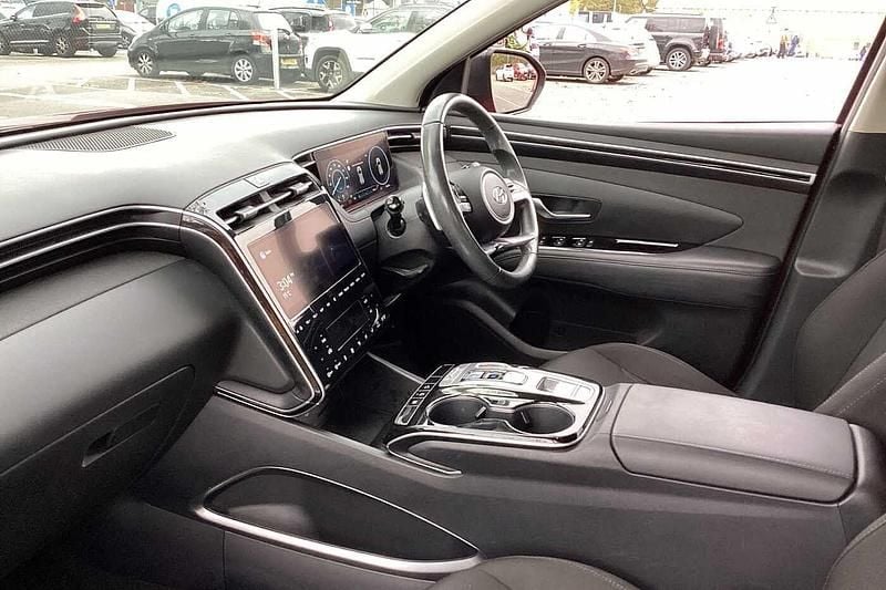 Used Hyundai Tucson SE 230 HP (169 kW) 2021 Red SUV