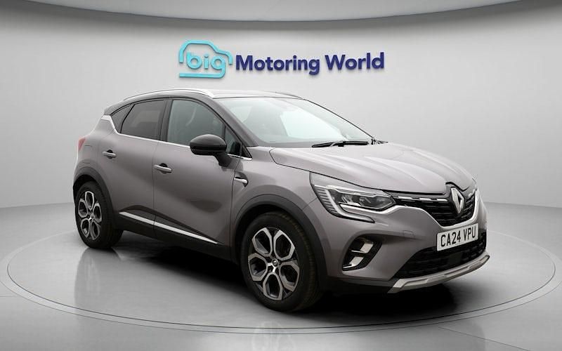 Used Renault Captur Techno 143 HP (105 kW) 2024 Grey/black SUV