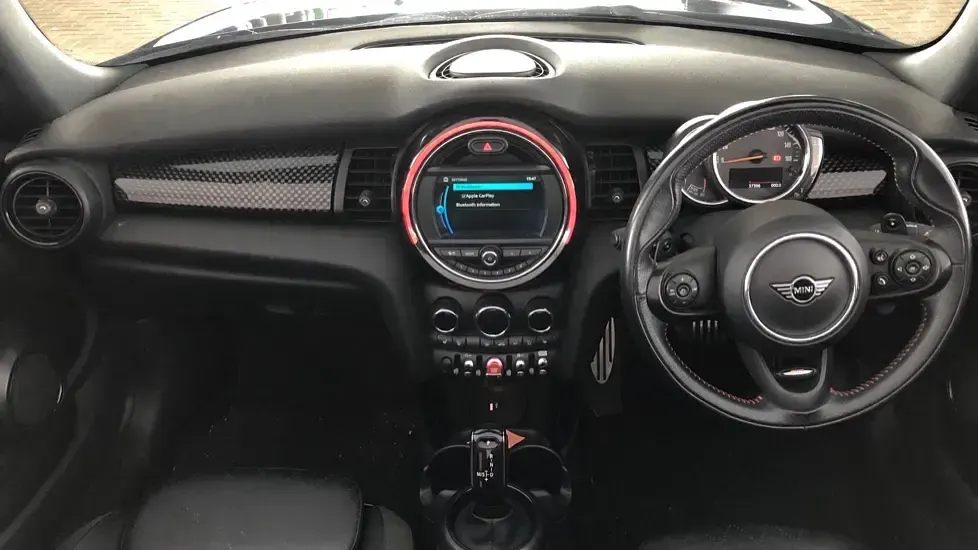 Gebraucht Mini Cooper S Sport 192 PS (141 kW) 2018 Schwarz Kleinwagen