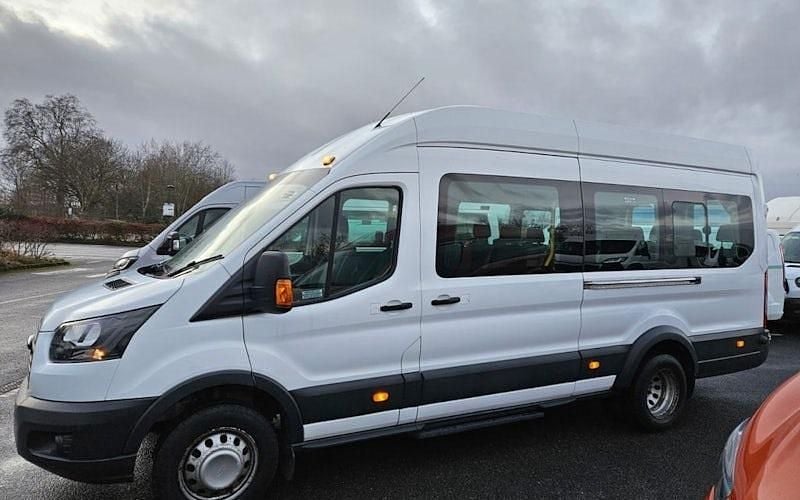Used Ford Transit 155 HP (114 kW) 2018 White MPV