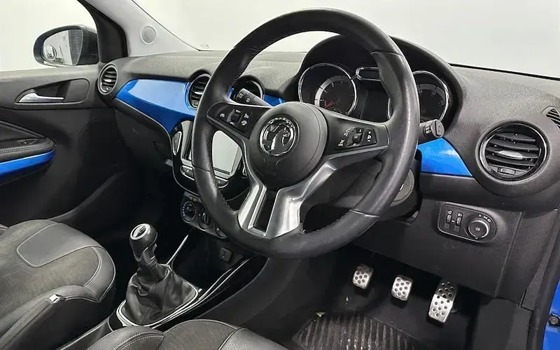 Used Vauxhall Adam 69 HP (50 kW) 2018 Blue Hatchback