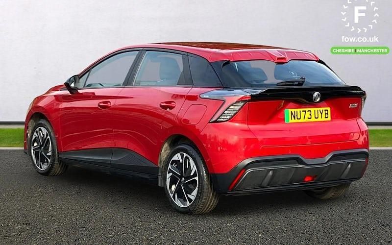 Used MG MG4 EV SE 150 kW (204 HP) 2023 Red Hatchback