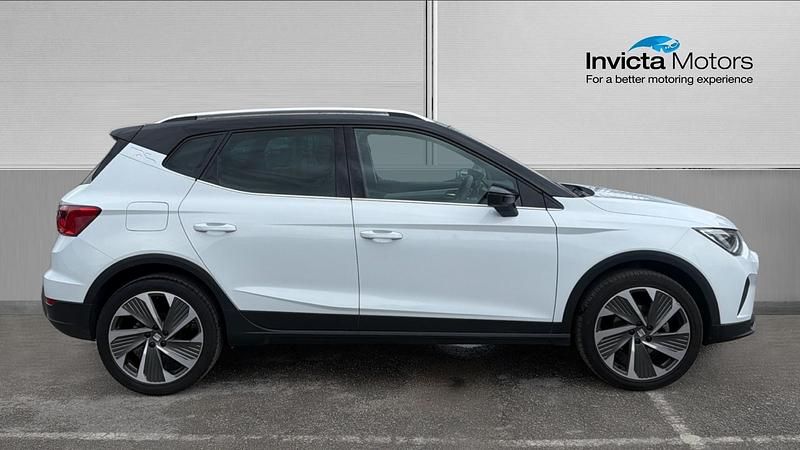 Used Seat Arona FR Sport 115 HP (84 kW) 2023 White SUV