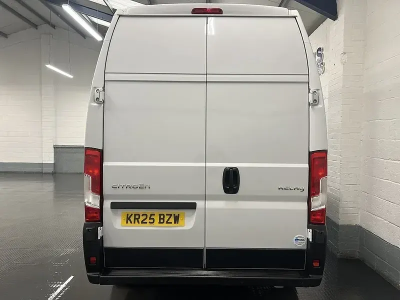 Used Citroën Relay 140 HP (102 kW) 2025 White Van