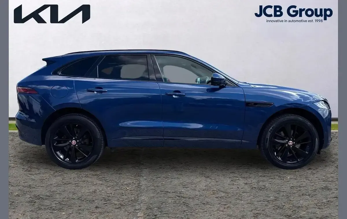 Usado Jaguar F-Pace R-Dynamic 200 HP (147 kW) 2021 Azul SUV